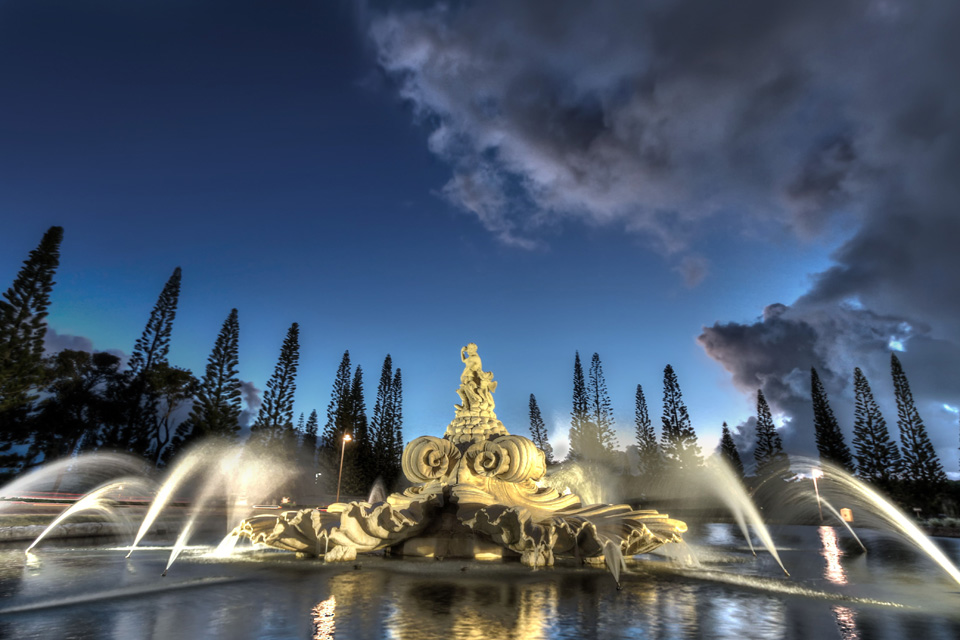 04 Princeville Fountain at Sunset 1